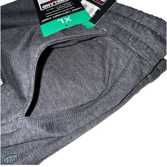 KIRKLAND Signature Women's Moisture Wicking Lightweight Jogger Pant with Pockets - Picture 5 of 9